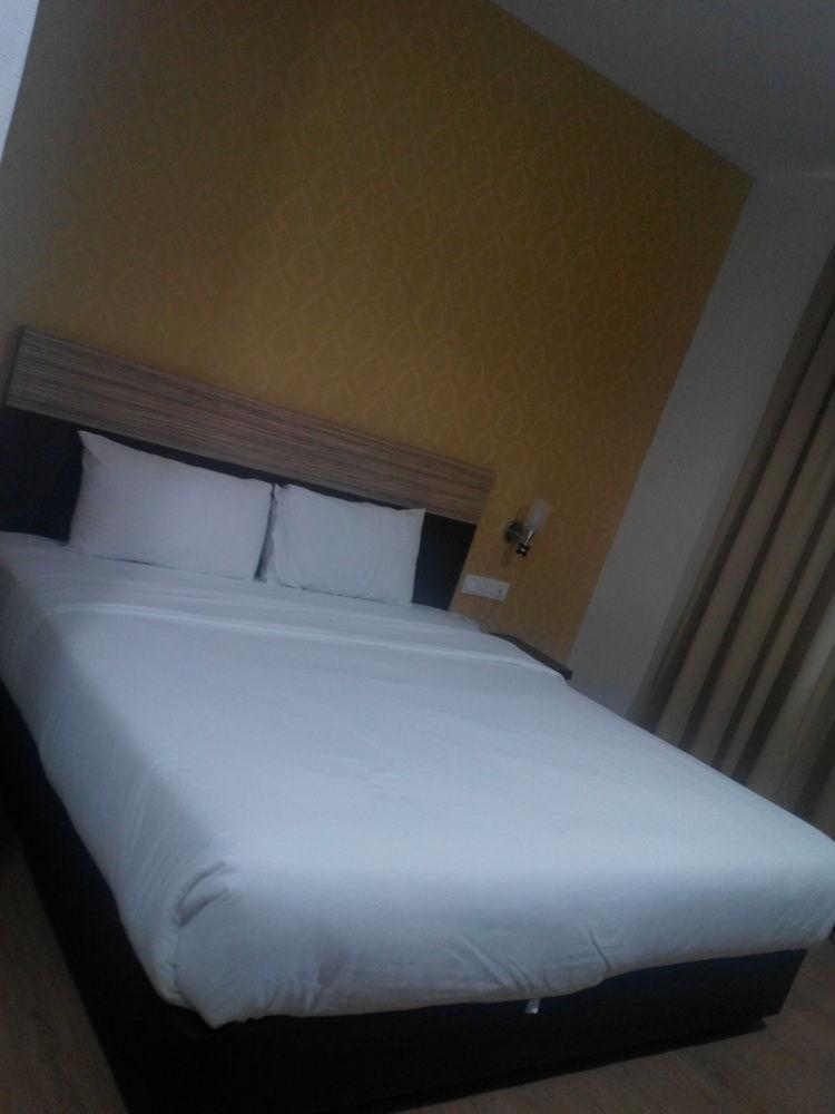 7 Heaven Boutique Hotel Pasir Gudang Zewnętrze zdjęcie